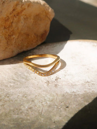 High Tide Golden Diamond Wave Ring